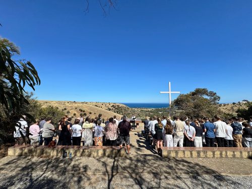 Dievkalpojums Vasaras vidusskolā