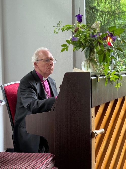 Archibīskaps <i>emer.</i> Elmārs Ernsts Rozītis